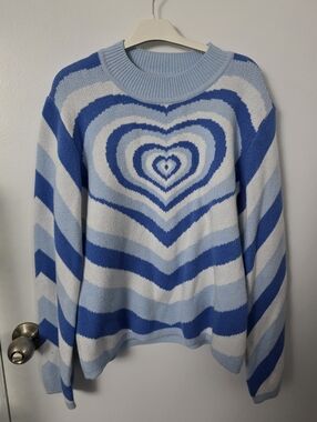 NWT Cider Blue Heart Stripe Crew Sweater